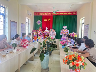 Kiểm tra ATTP bếp ăn tập thể tại các trường học trên địa bàn huyện Hậu Lộc cũ